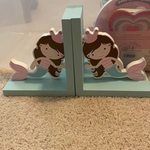 Mermaid bookends